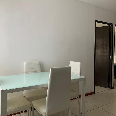 Apartamento Cerca Del Cc Titan Plaza Bogota Luaran gambar