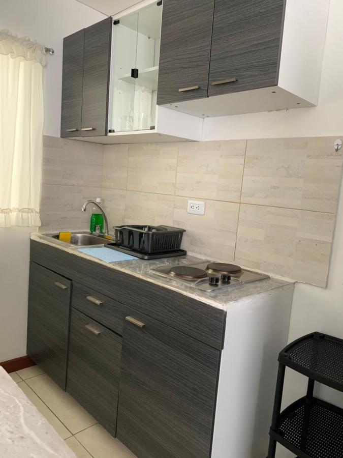 Apartamento Cerca Del Cc Titan Plaza Bogota Luaran gambar