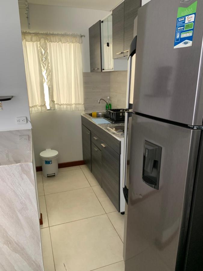 Apartamento Cerca Del Cc Titan Plaza Bogota Luaran gambar